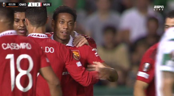 Manchester United uniknął kompromitacji! Wymęczone zwycięstwo nad Omonią Nikozja [WIDEO]
