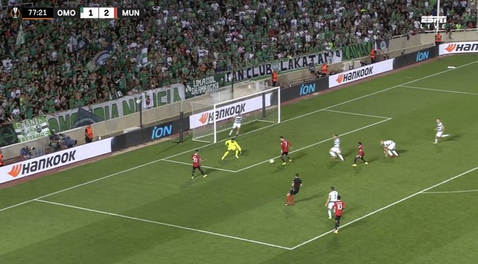 Niebywałe pudło Cristiano Ronaldo! Napastnik Manchesteru United zmarnował doskonałą sytuację [WIDEO]