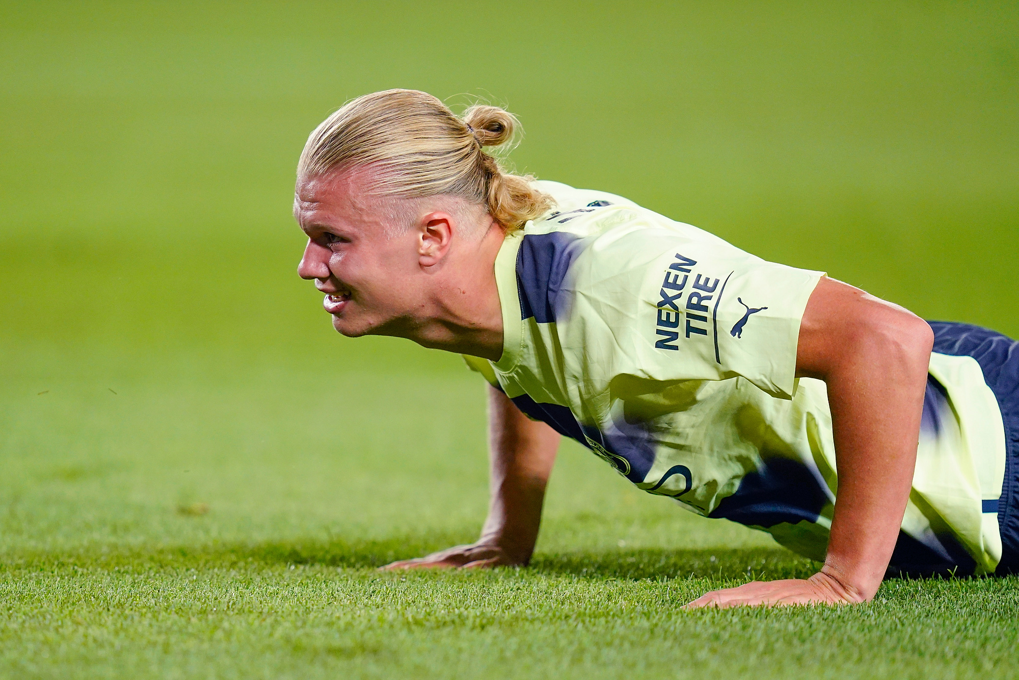 "Haaland pokazuje, że jest lepszy od Mbappe". Były piłkarz nie ma wątpliwości