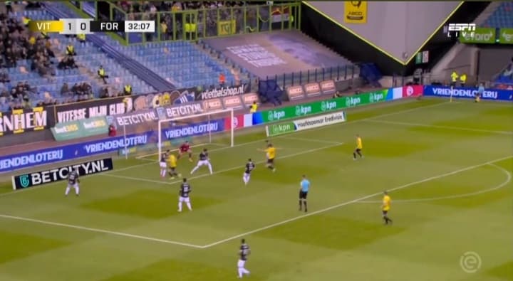 Bramka Bartosza Białka w Eredivisie! Pewne wykończenie polskiego napastnika [WIDEO]