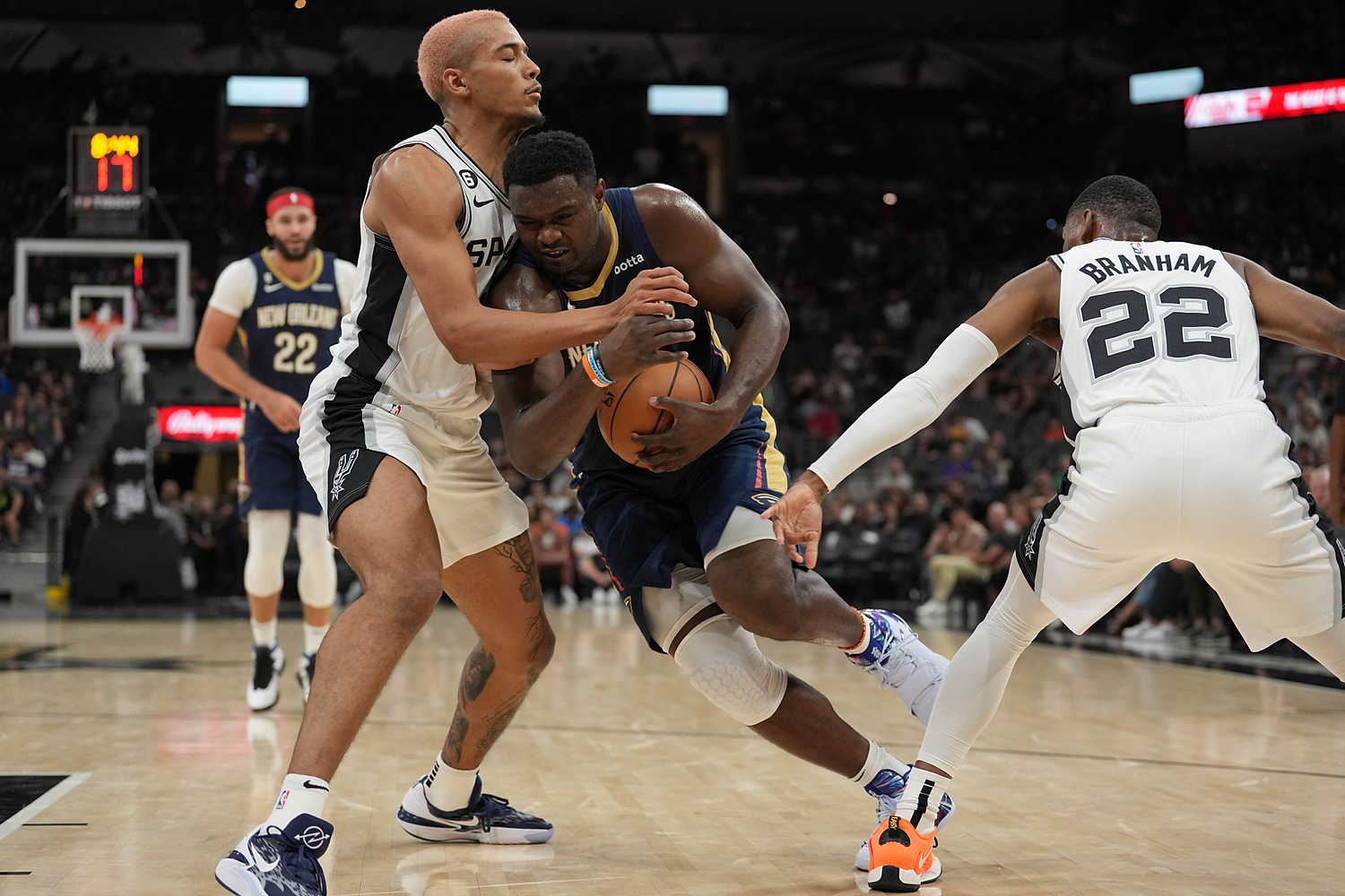 Sochan zadebiutował w pierwszej piątce San Antonio Spurs. Bardzo słabe statystyki Polaka [WIDEO]