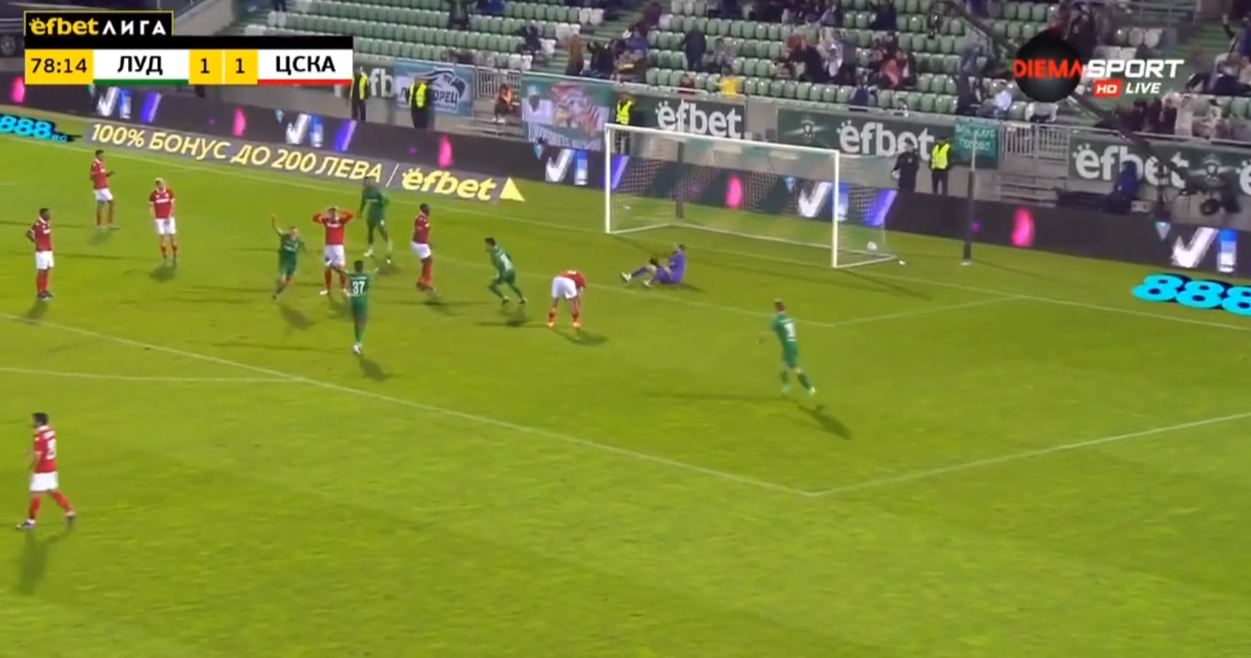 Reprezentant Polski bohaterem ligowego hitu! Jego gol dał cenne zwycięstwo [WIDEO]