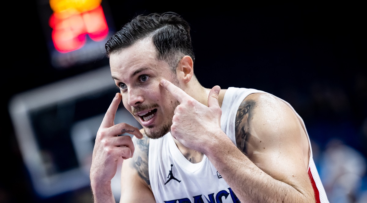 Złamał ustalenia i przeszedł do ligi rosyjskiej. Teraz ostro reaguje na krytykę. "G*wno mnie to obchodzi"