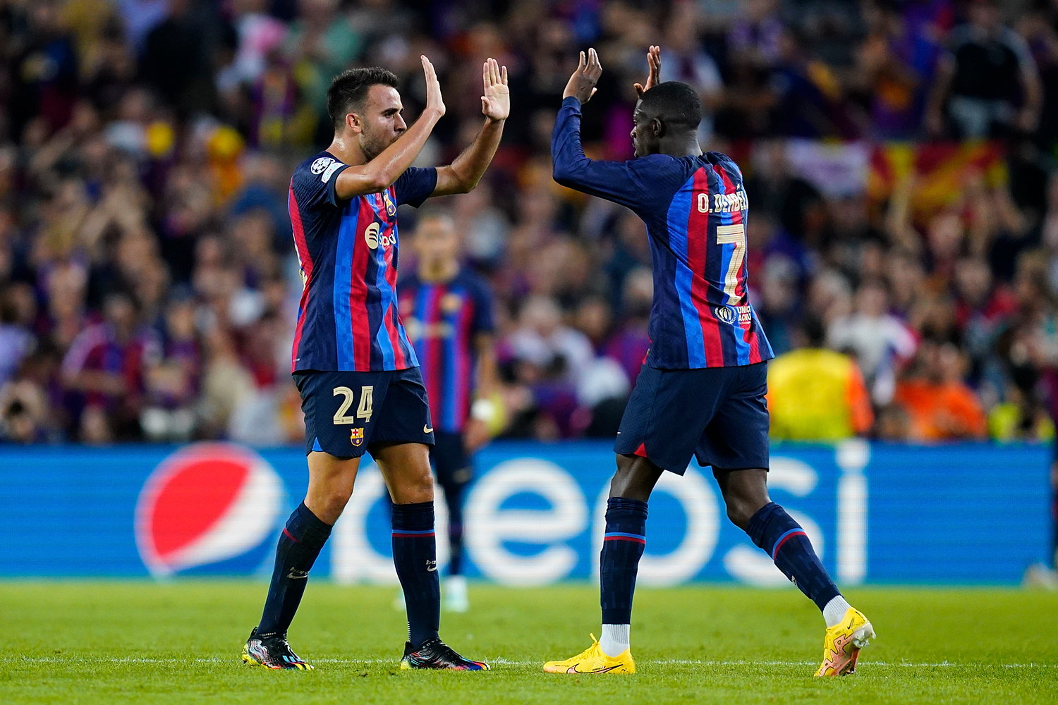 Co musi się stać, żeby FC Barcelona awansowała do 1/8 finału LM? Jej sytuacja jest skrajnie trudna [TABELA]