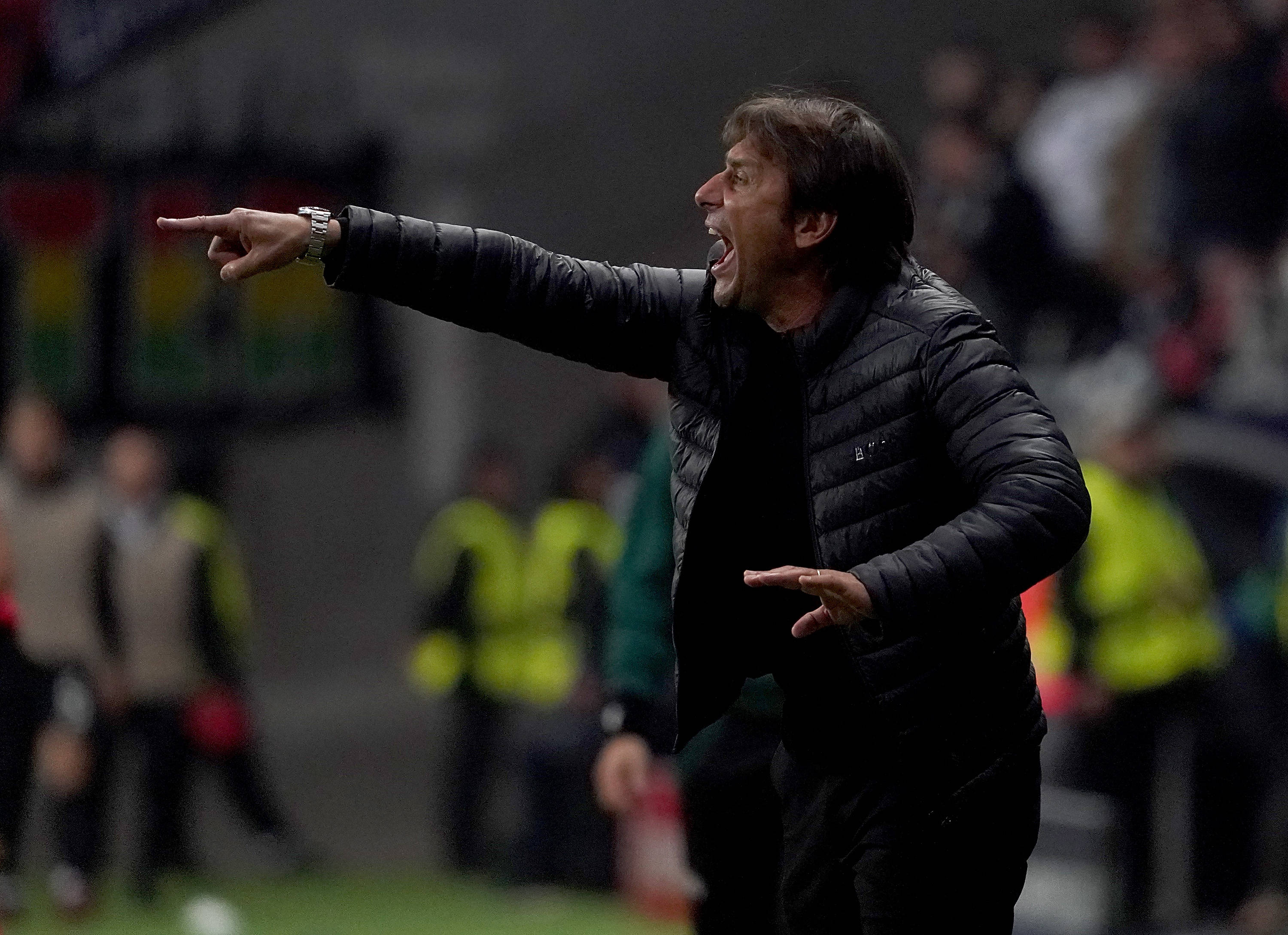 Tottenham zdecydował w sprawie przyszłości Antonio Conte. Włodarze są przekonani