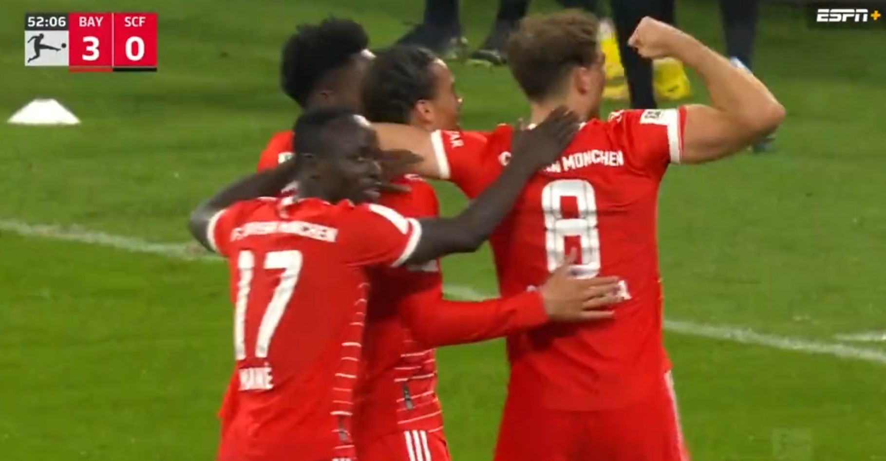Bayern Monachium zabawił się z Freiburgiem. Pięć goli i deklasacja w wykonaniu mistrzów Niemiec [WIDEO]
