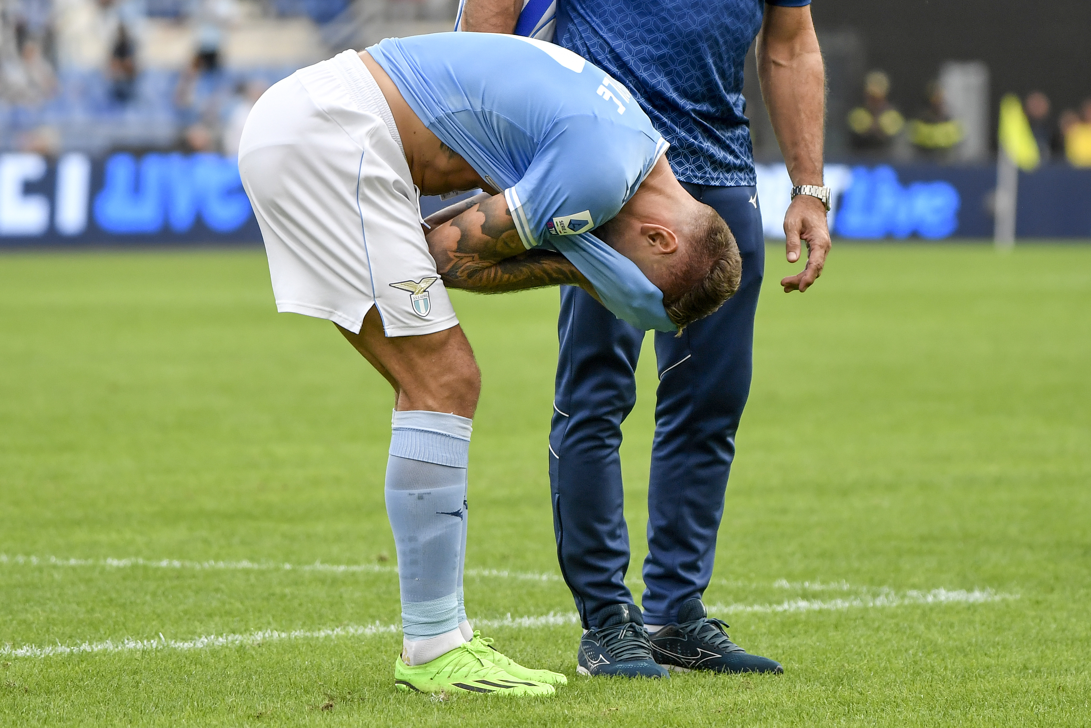 Tragiczne informacje dla topowego piłkarza z Serie A. W tym roku już nie zagra