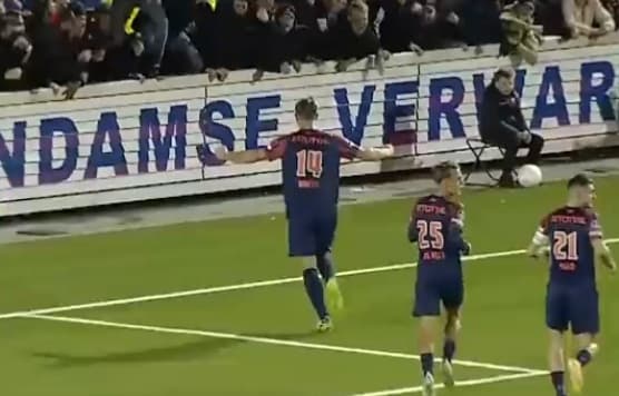 Gole Bartosza Białka i Kacpra Kozłowskiego! Perfekcyjny mecz Polaków w Vitesse [WIDEO]