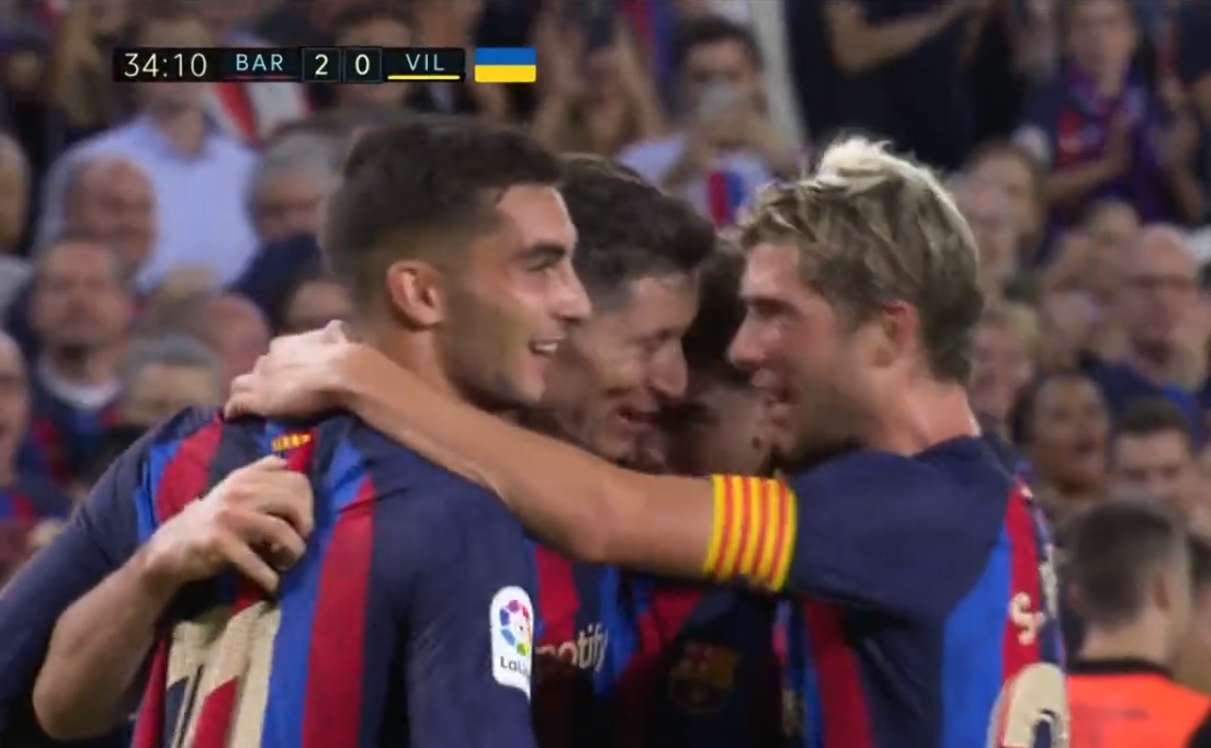 FC Barcelona zdemolowała Villarreal. Wielki mecz Roberta Lewandowskiego [WIDEO]