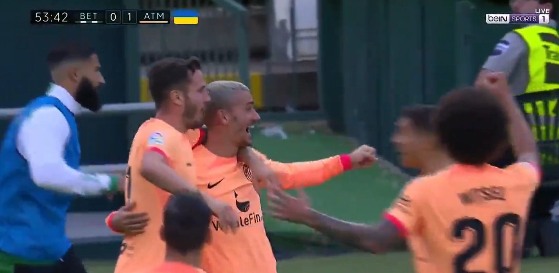 Antoine Griezmann z golem bezpośrednio z rzutu rożnego. Show Francuza dał zwycięstwo Atletico Madryt [WIDEO]
