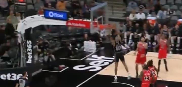 Jeremy Sochan zachwyca w NBA! Kolejny świetny mecz Polaka, zwycięstwo San Antonio Spurs [WIDEO]