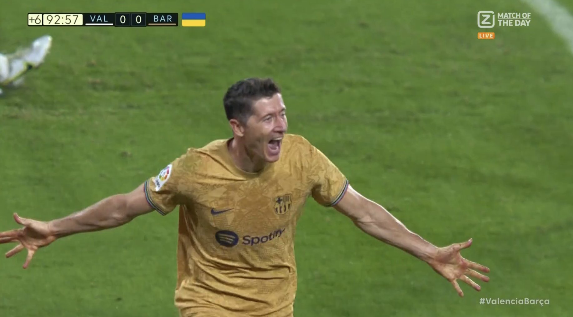 Robert Lewandowski wygrał mecz dla FC Barcelony! Zwycięski gol Polaka w doliczonym czasie! [WIDEO]