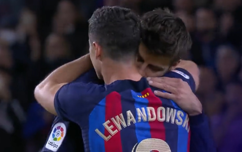 Piękne pożegnanie Gerarda Pique. Tak legenda FC Barcelony spędziła ostatnie chwile na boisku [WIDEO]