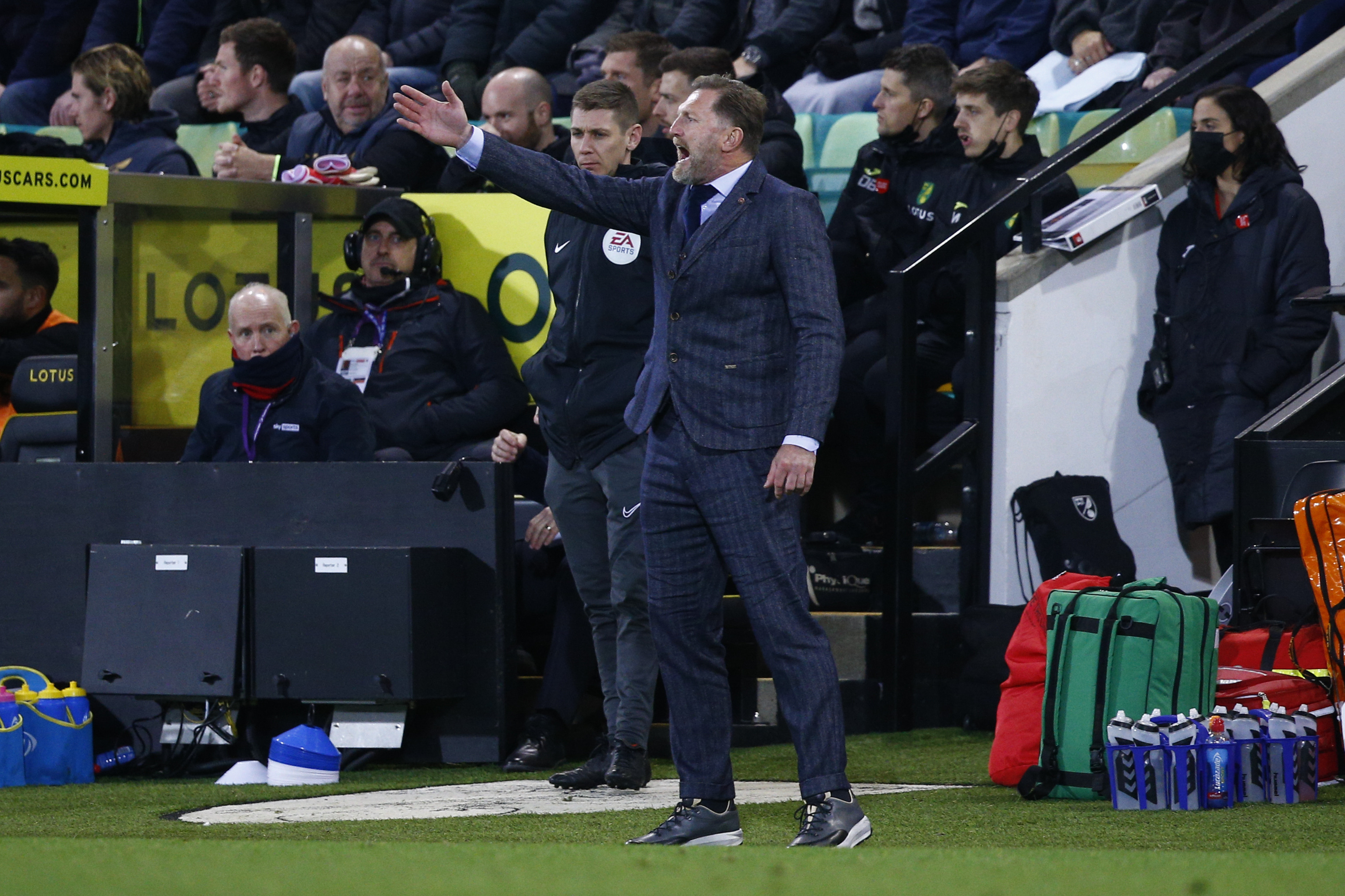 Klub Premier League stracił cierpliwość i zwolnił trenera! Wysoka porażka gwoździem do trumny szkoleniowca