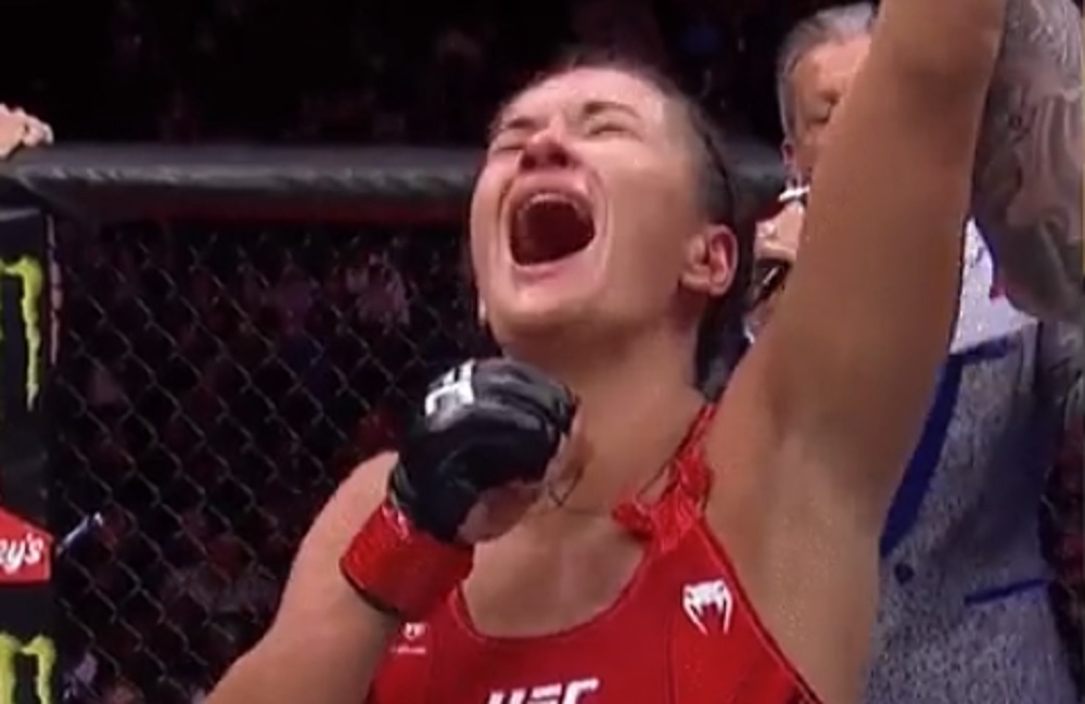 Karolina Kowalkiewicz znów wygrała w UFC! Kuriozalne sceny po walce Polki [WIDEO]