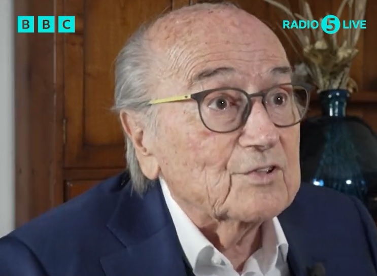 "Nigdy nie rozmawialiśmy o losach imigrantów i pracowników". Blatter ujawnia szokujące kulisy MŚ 2022 [WIDEO]