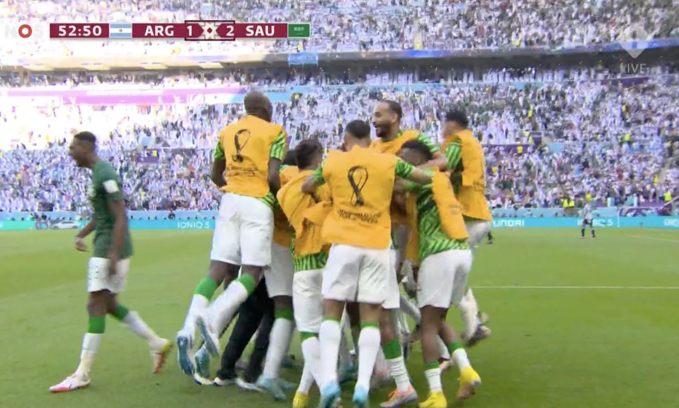 Pięć minut, które wstrząsnęły Argentyną! Arabia Saudyjska dwukrotnie zaskoczyła "Albicelestes" [WIDEO]