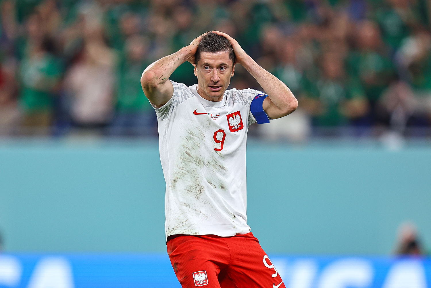 "Poza jednym zagraniem nie istniał. Nie dojechał na to spotkanie". Brutalna ocena pod adresem Lewandowskiego