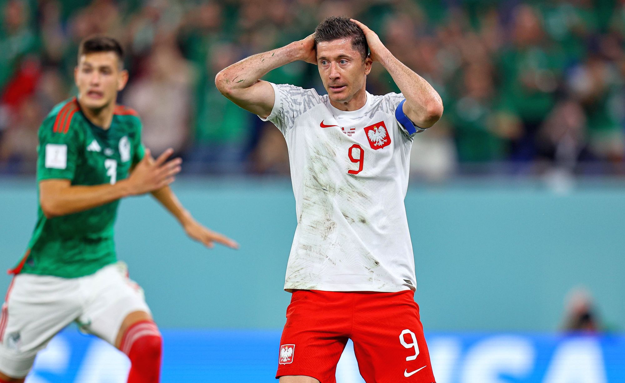 "Lewandowski stracił najwięcej. Wyszedł na chciwca i centusia". Ekspert ocenił aferę w polskiej kadrze