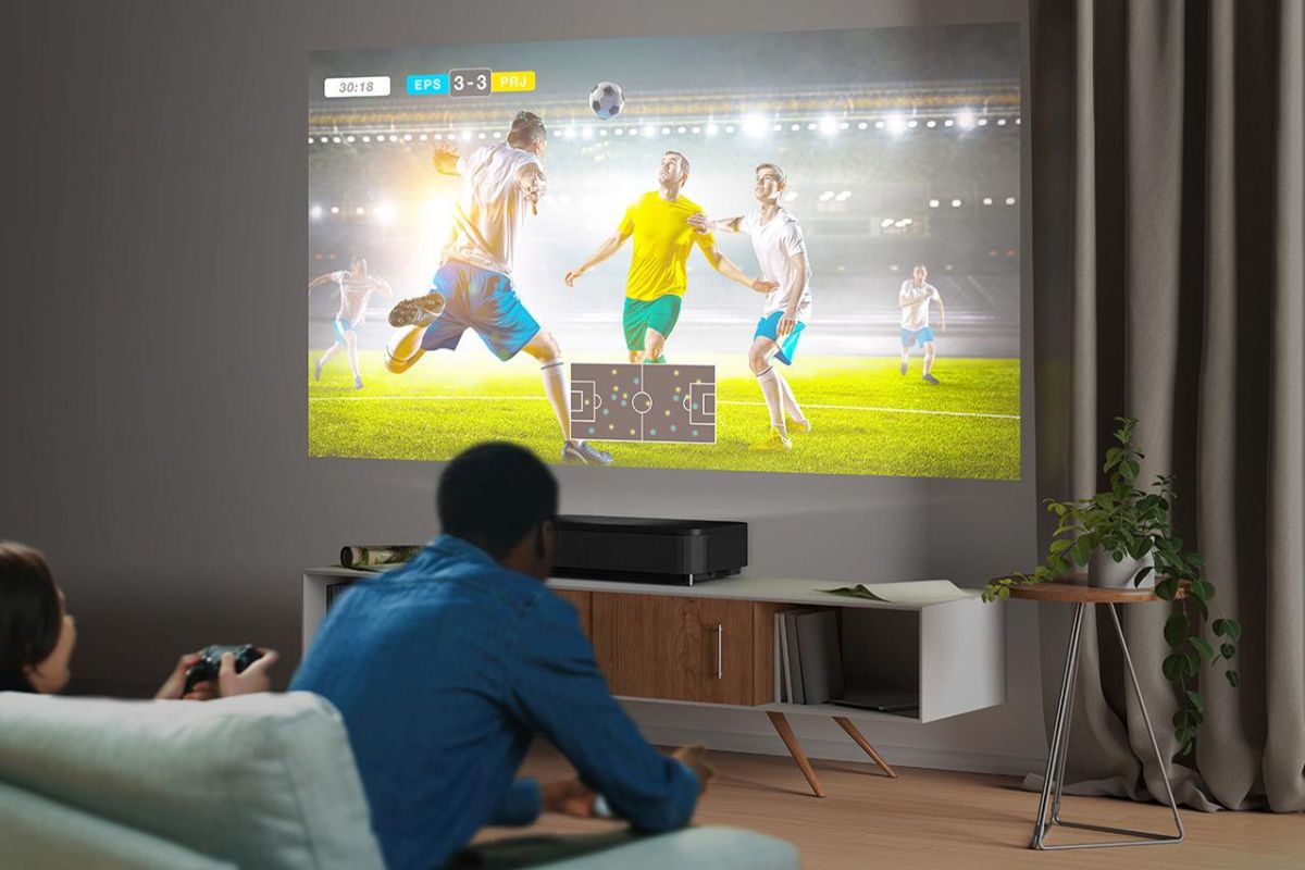 Futbolowe emocje w skali XXL! Tak można oglądać MŚ. Sprzęt z jakością obrazu jak najlepsze TV