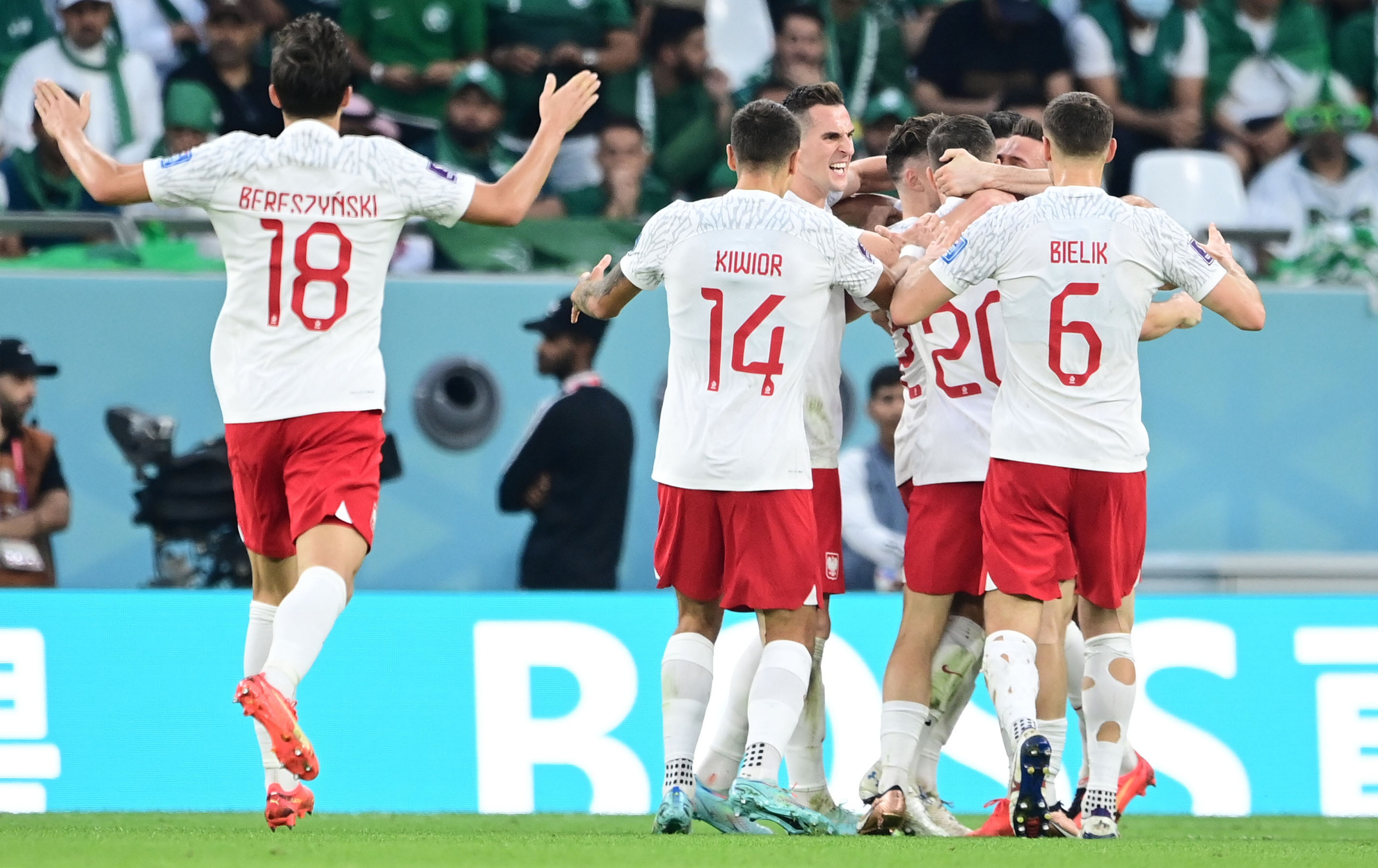 "Jeżeli awansujemy, to dalej już nie mam żadnych życzeń". Komentator marzy o sukcesie reprezentacji Polski