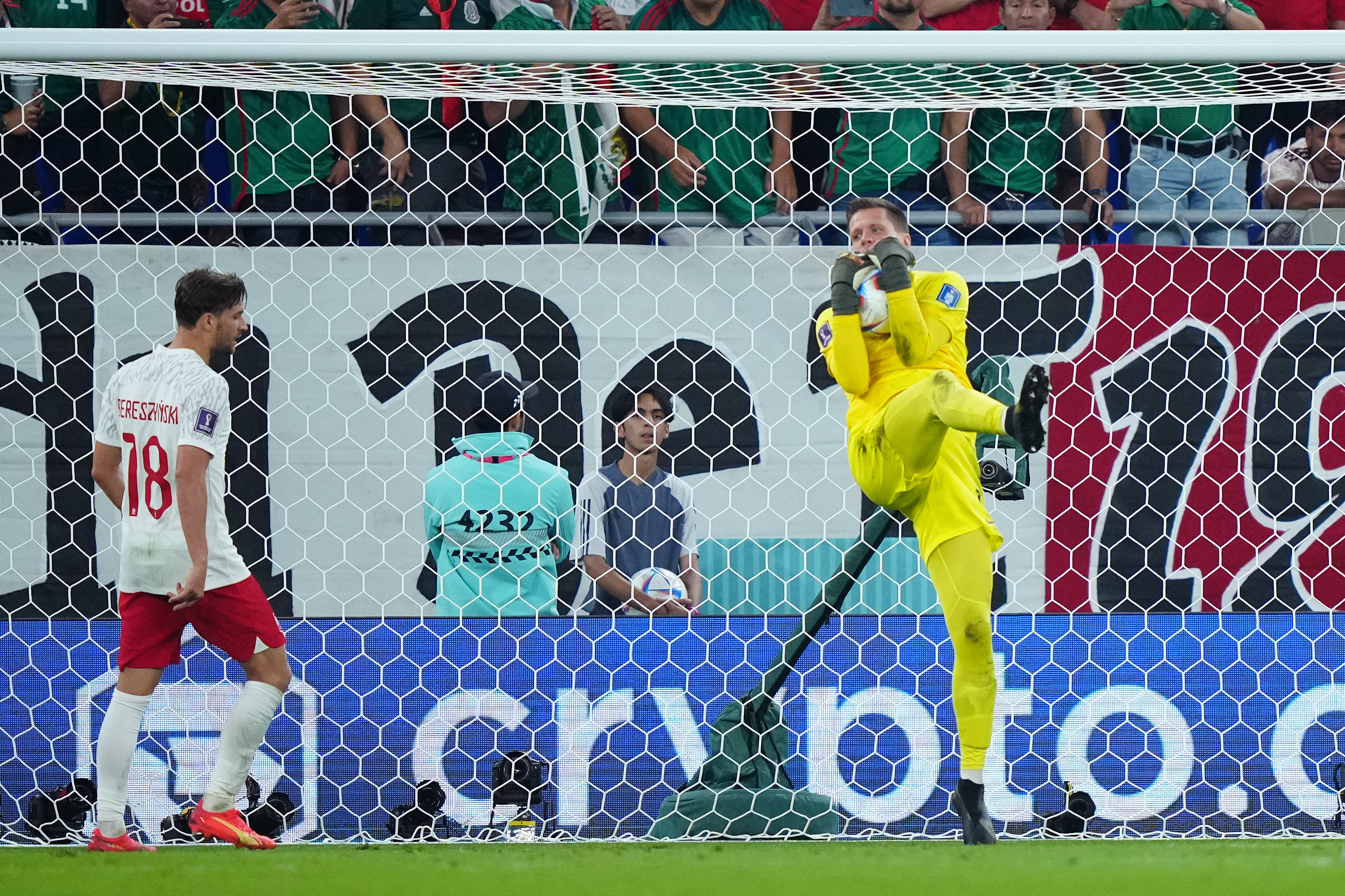 "Przysięgam na moje zdrowie". Wojciech Szczęsny wytłumaczył się z kontrowersyjnych słów