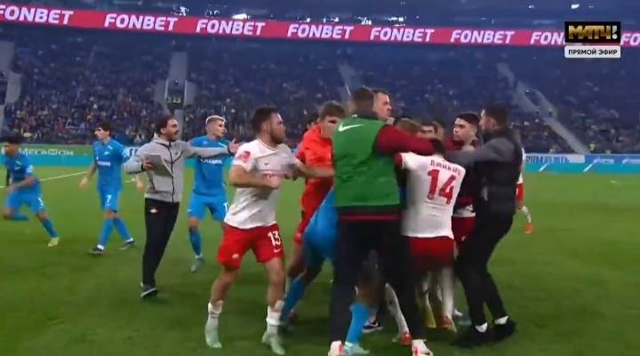Wielka bójka w meczu rosyjskich drużyn! Maciej Rybus jednym z zamieszanych [WIDEO]