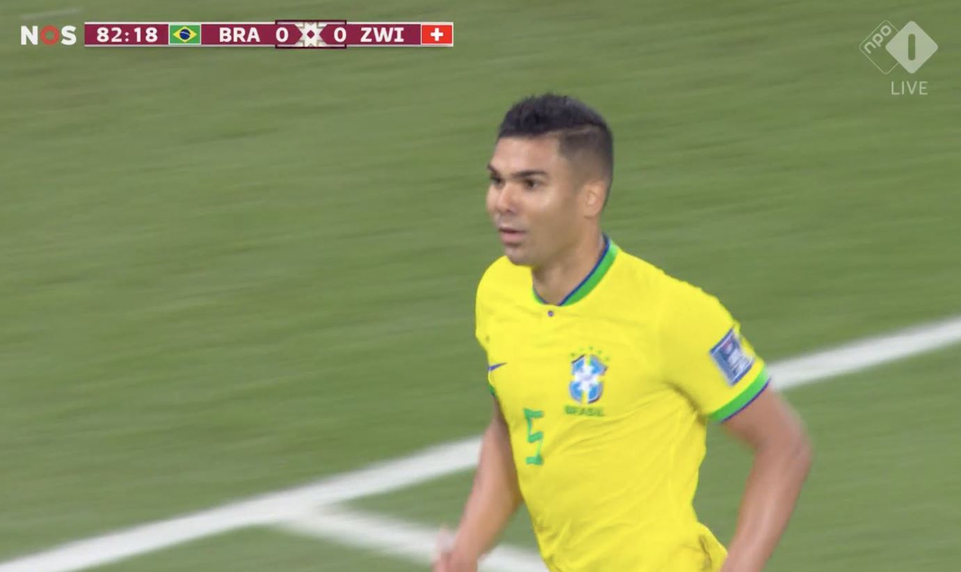 Brazylia skruszyła szwajcarski mur! Piękna akcja "Canarinhos", Casemiro bohaterem [WIDEO]