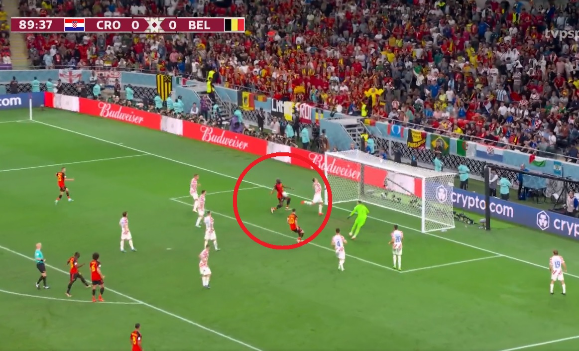 "Lukaku? Chyba LOLkaku". Porażające pudło Belga! Zachował się, jakby nigdy wcześniej nie grał w piłkę [WIDEO]