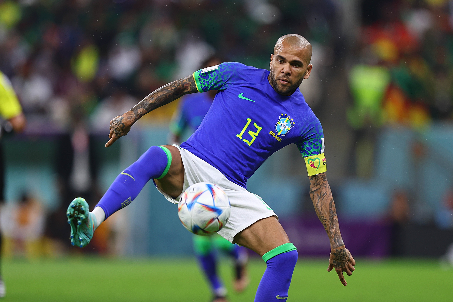 "To zasiało nas w wątpliwości". Dani Alves bije na alarm, mocne słowa Tite. Brazylia w szoku po porażce