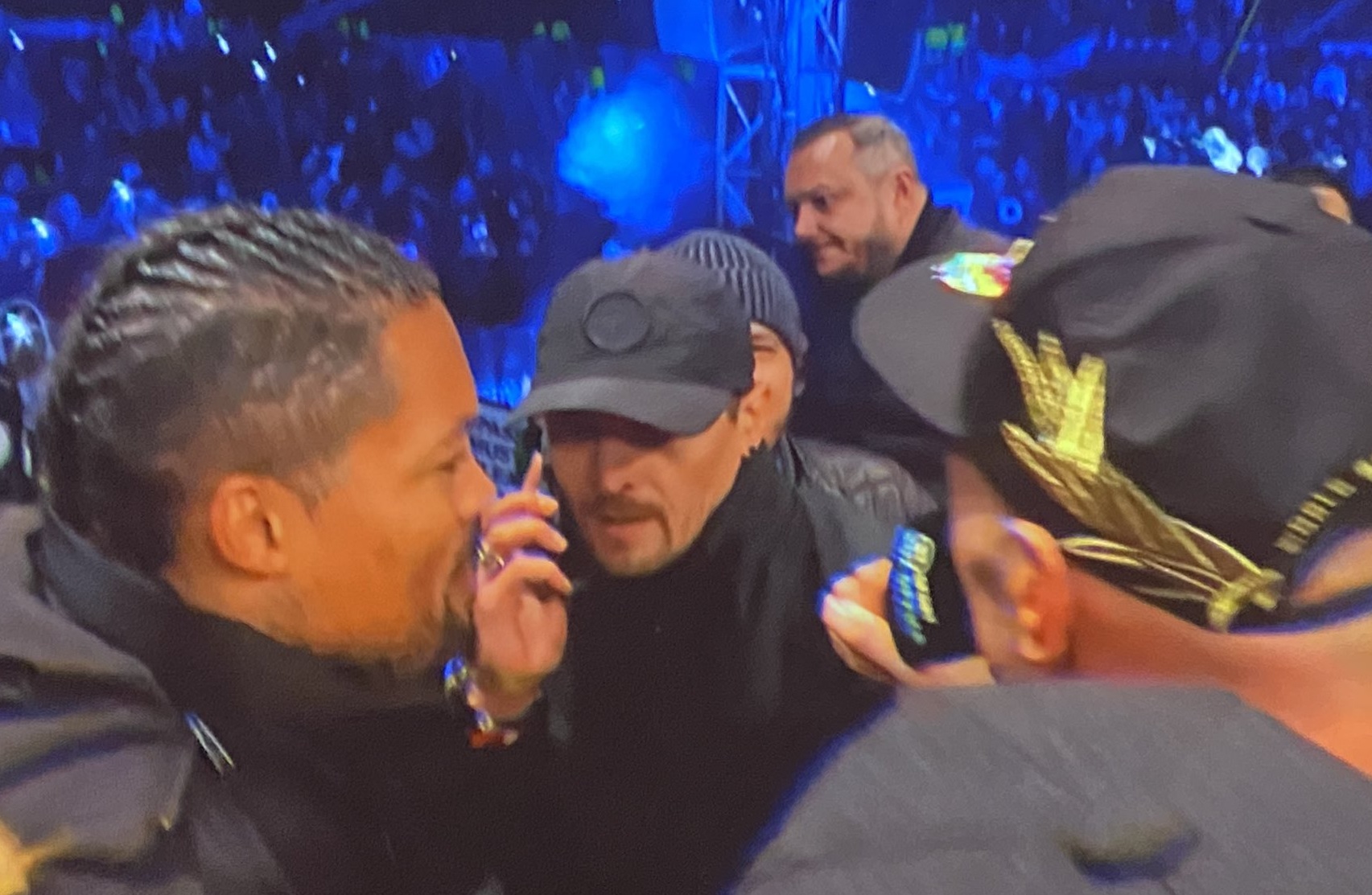Usyk otwarcie zakpił z Fury'ego podczas konfrontacji. Czy to zapowiedź wyczekiwanego hitu?! [WIDEO]