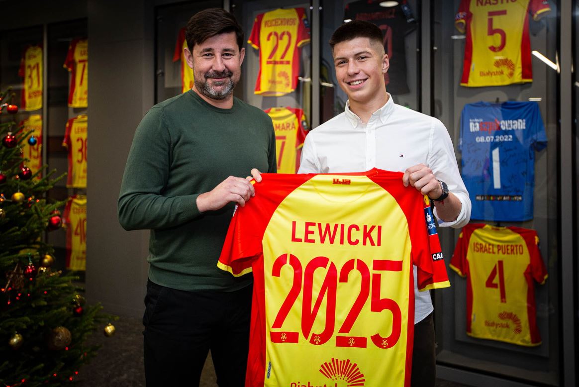 Jagiellonia Białystok zatrzymała utalentowanych piłkarzy. Dwóch zawodników z nowymi kontraktami