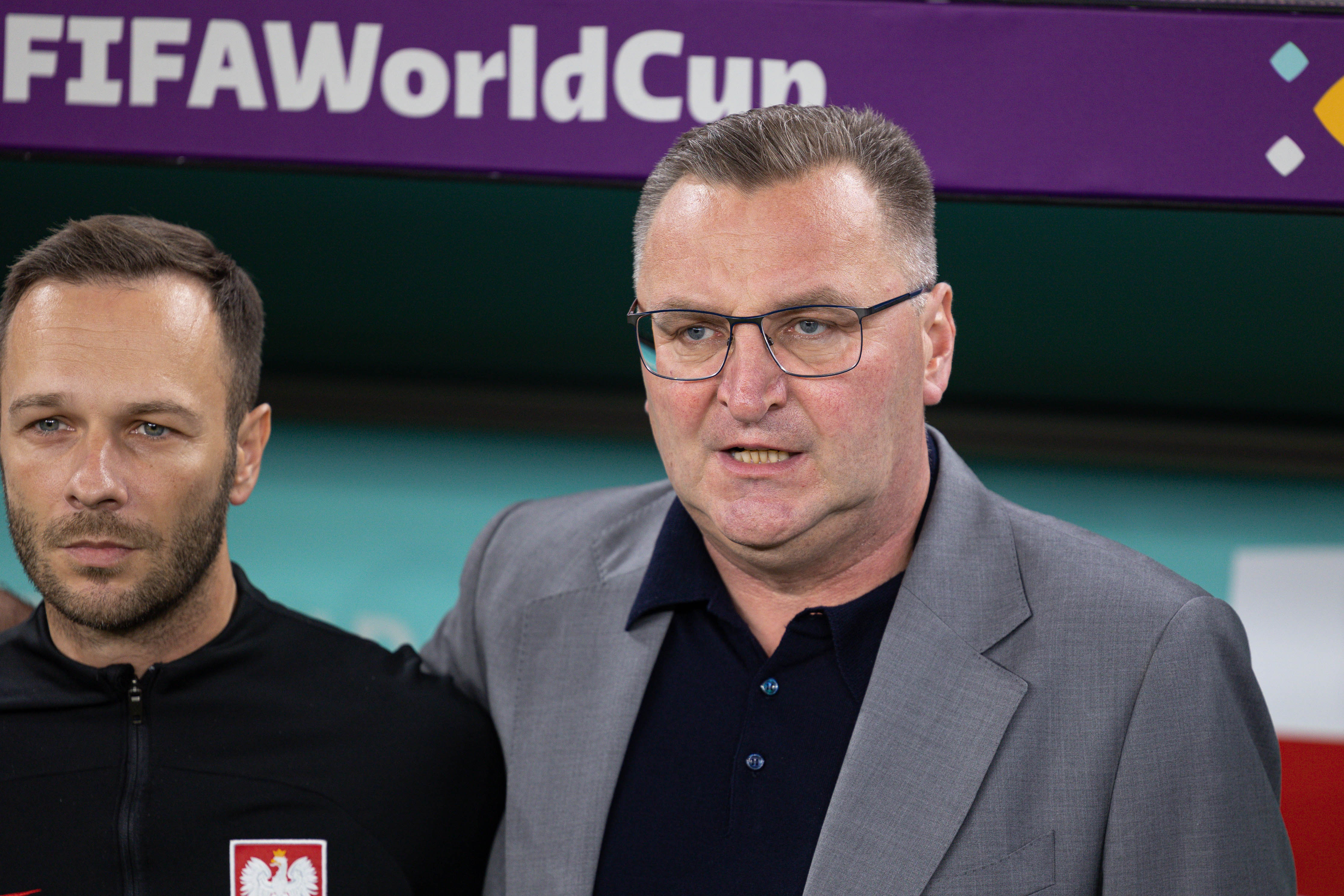 Czesław Michniewicz jak najgorszy polityk. Dwie twarze selekcjonera. Nikt nie powinien płakać po jego odejściu