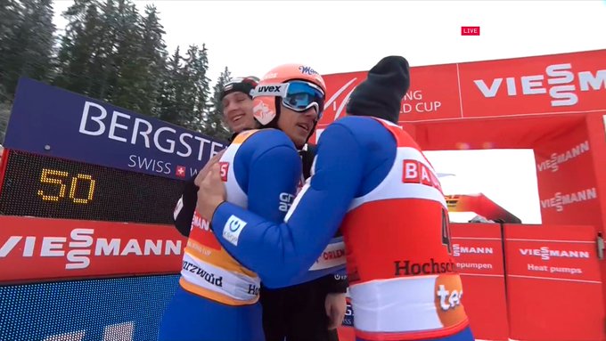 Fantastyczny skok Dawida Kubackiego! Polak znów na podium w konkursie Pucharu Świata
