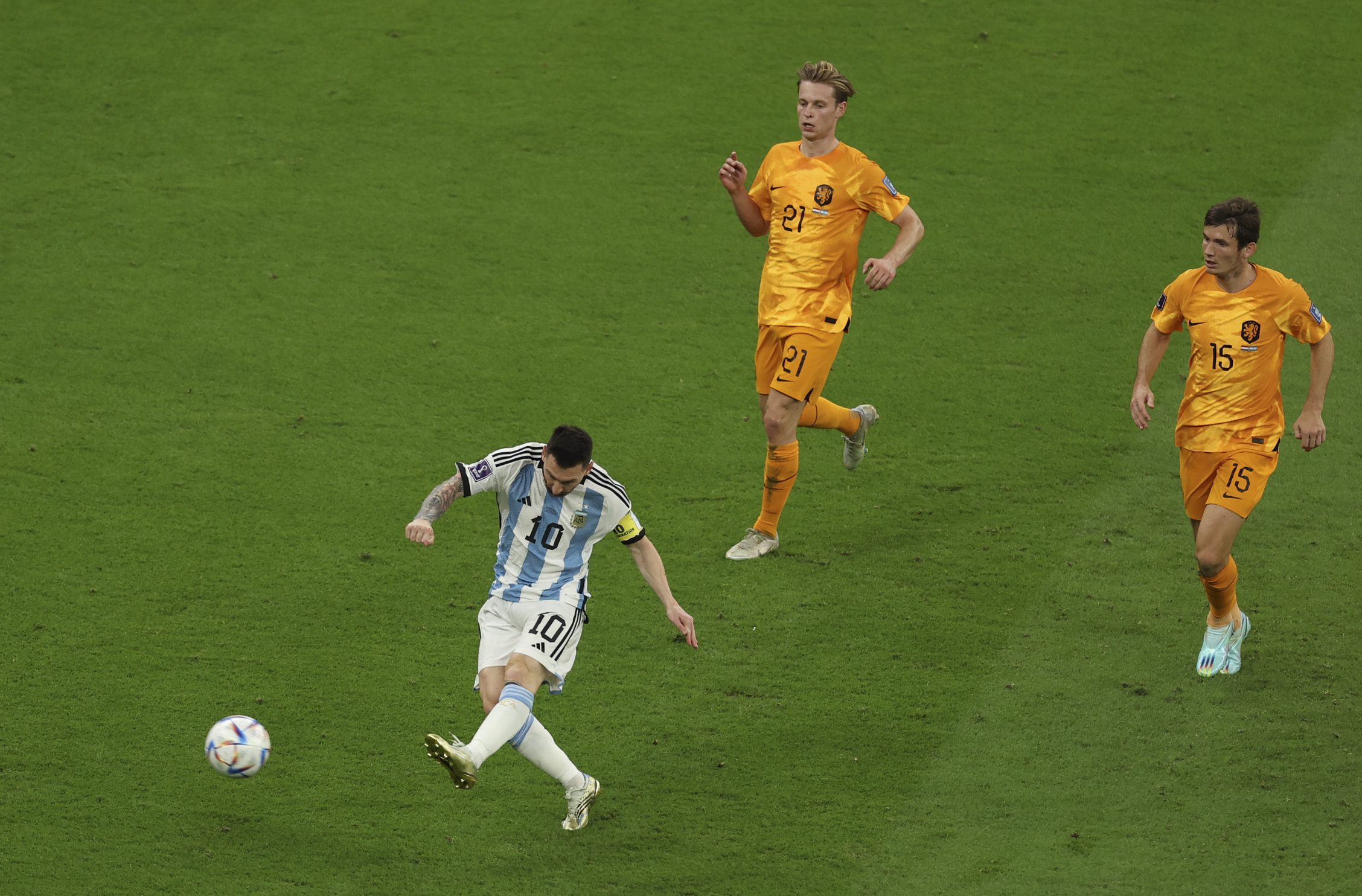 "Najlepszy piłkarz w historii futbolu". Rywal docenił Leo Messiego