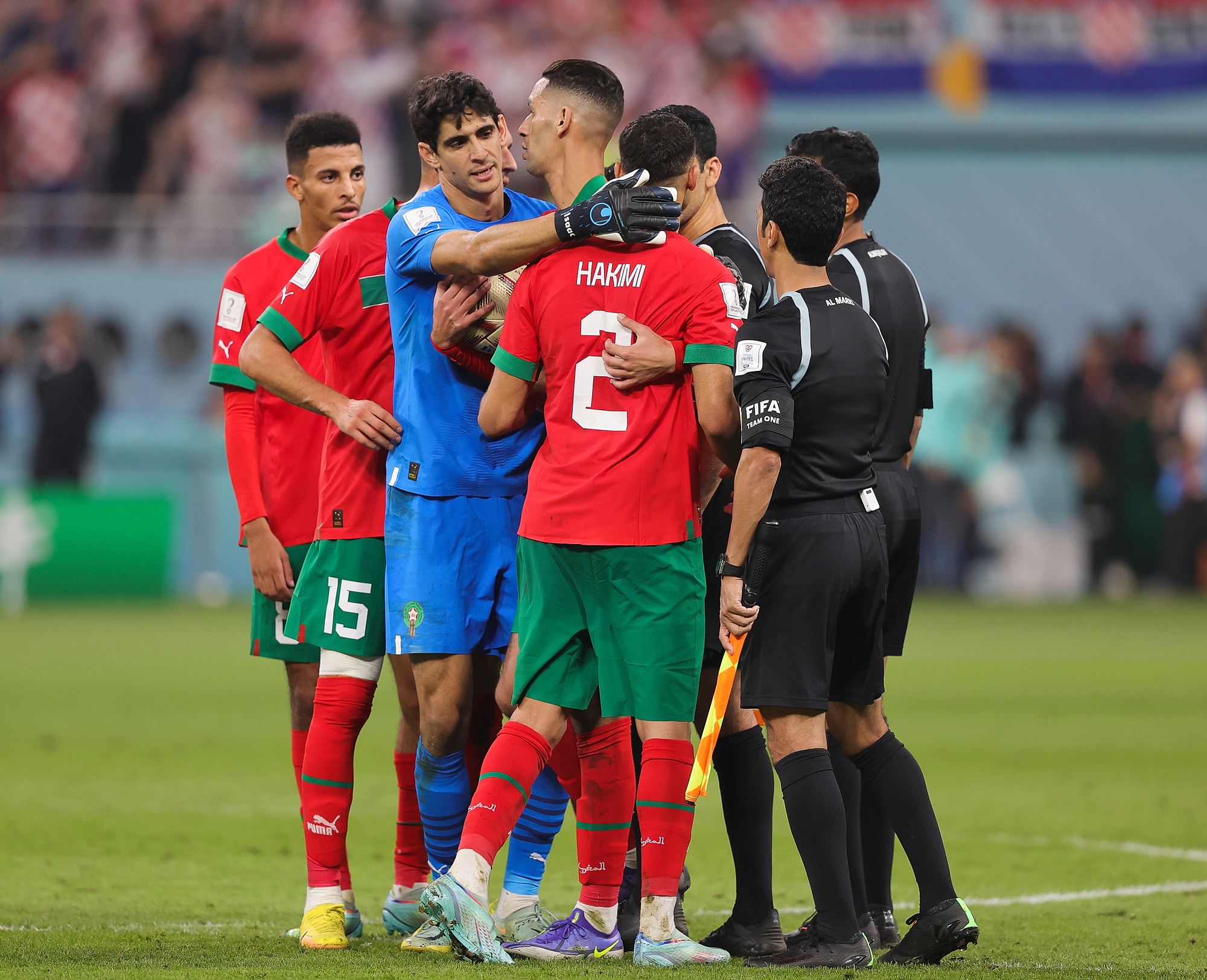 "FIFA nie chce, abyśmy zdobyli medale!". Hakimi nie wytrzymał po meczu o 3. miejsce, wydarł się na Infantino