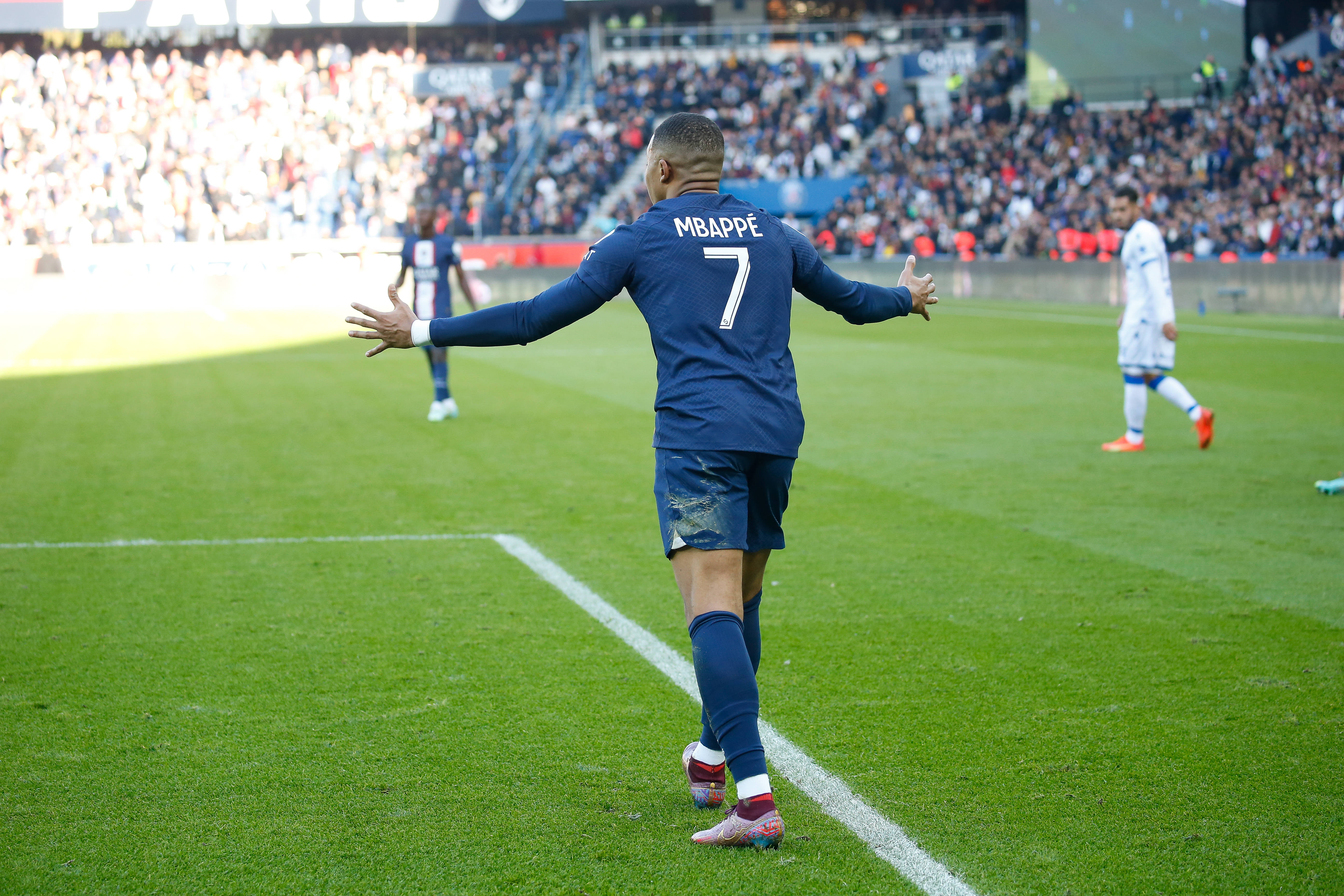 "Barcelona rusza po Kyliana Mbappe". Szokująca informacja w hiszpańskich mediach