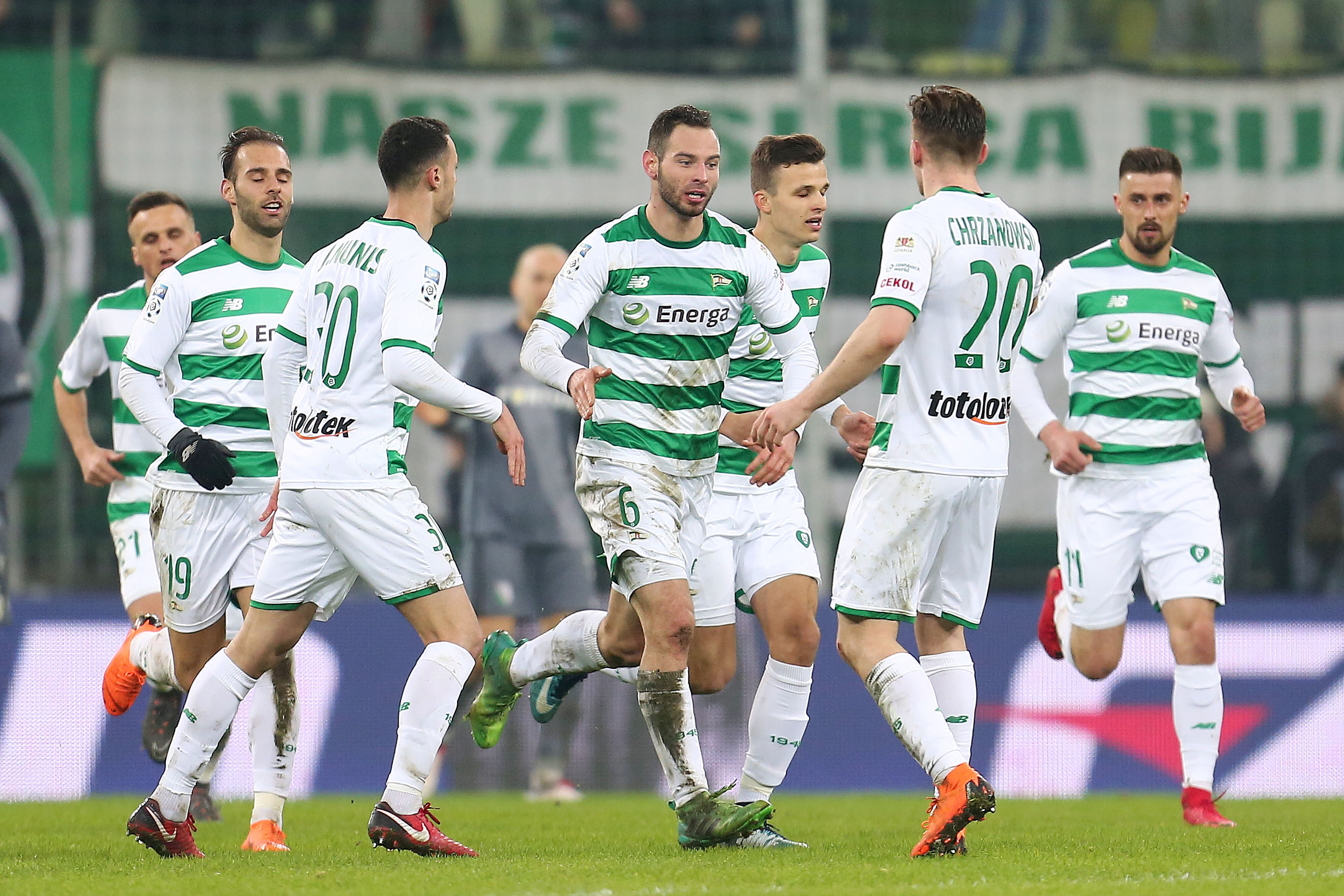 Lechia Gdańsk testuje ciekawego zawodnika. Piłkarz z Bundesligi przyjechał do Polski