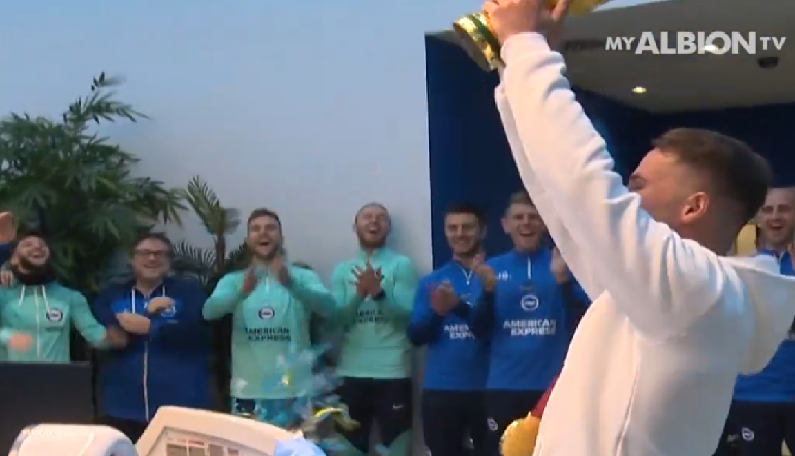 Wyjątkowe powitanie dla mistrza świata. Klub z Premier League uczcił sukces swojego piłkarza [WIDEO]