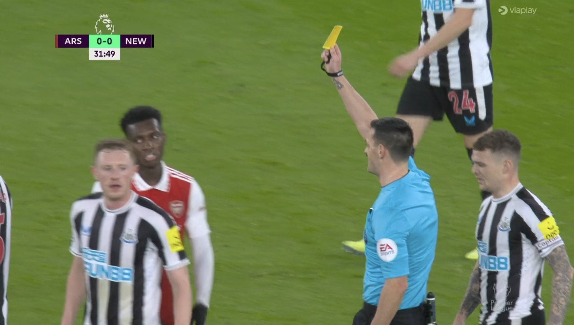 Więcej kartek niż celnych strzałów w hicie Premier League. Brzydki mecz Arsenalu z Newcastle