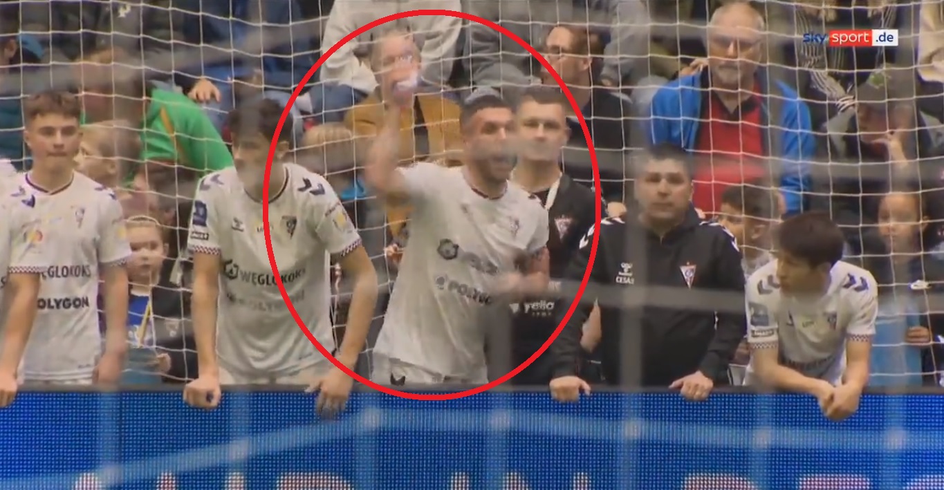 Lukas Podolski wpadł w szał podczas turnieju charytatywnego. Rozjuszyła go decyzja sędziego [WIDEO]