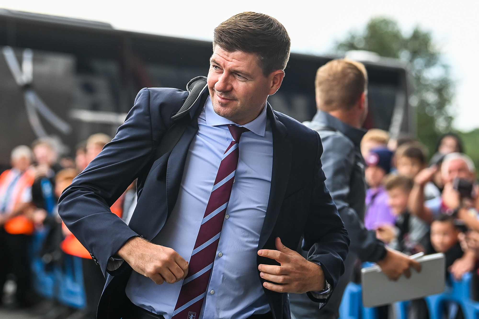 Z Aston Villi wywieziony na taczkach. Gerrard w kadrze to wielka niewiadoma. "Dużo wątpliwości"