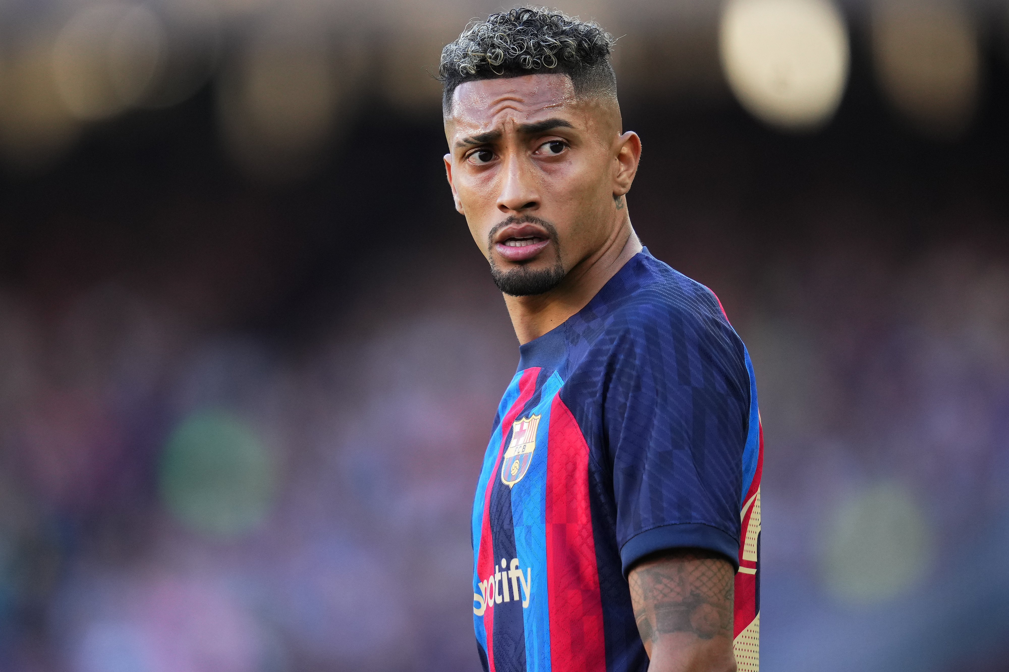 Raphinha mógł w styczniu odejść z Barcelony. Klub odrzucił wielką ofertę z Premier League