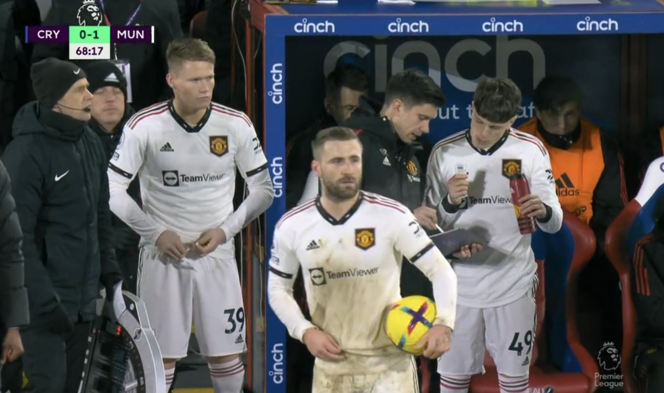 Przepiękny gol zabrał wygraną Manchesterowi United! Bramka w doliczonym czasie wszystko zmieniła [WIDEO]