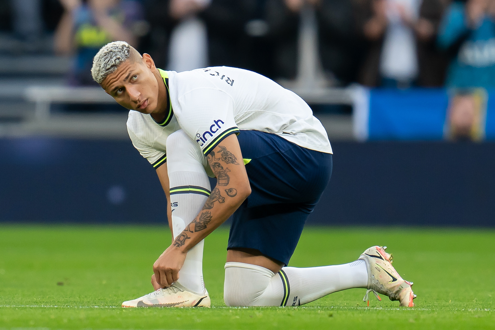 Druga twarz znienawidzonego piłkarza. Niektórym zaszedł za skórę, innym ratuje życie. "Jest inny niż Neymar"