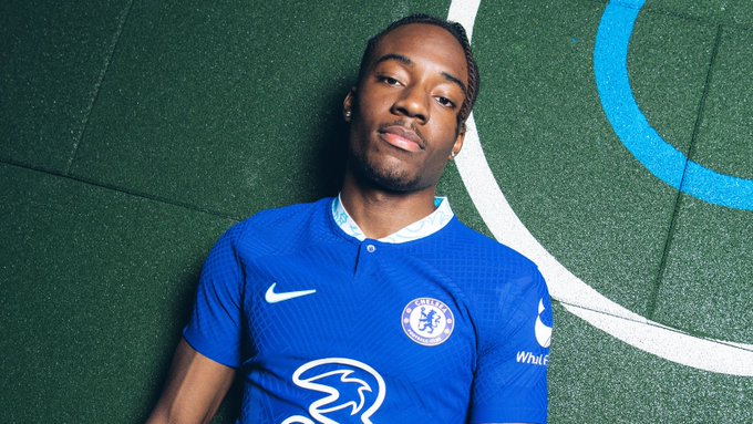 Chelsea szaleje na rynku transferowym. "The Blues" kupili kolejnego piłkarza