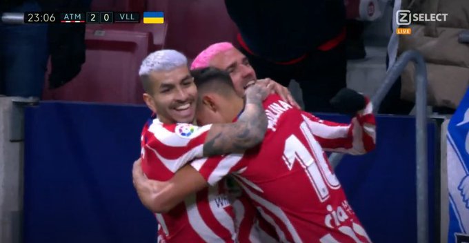 Popisowy występ Antoine'a Griezmanna! Asysta piętą, efektowny gol, wysokie zwycięstwo Atletico [WIDEO]