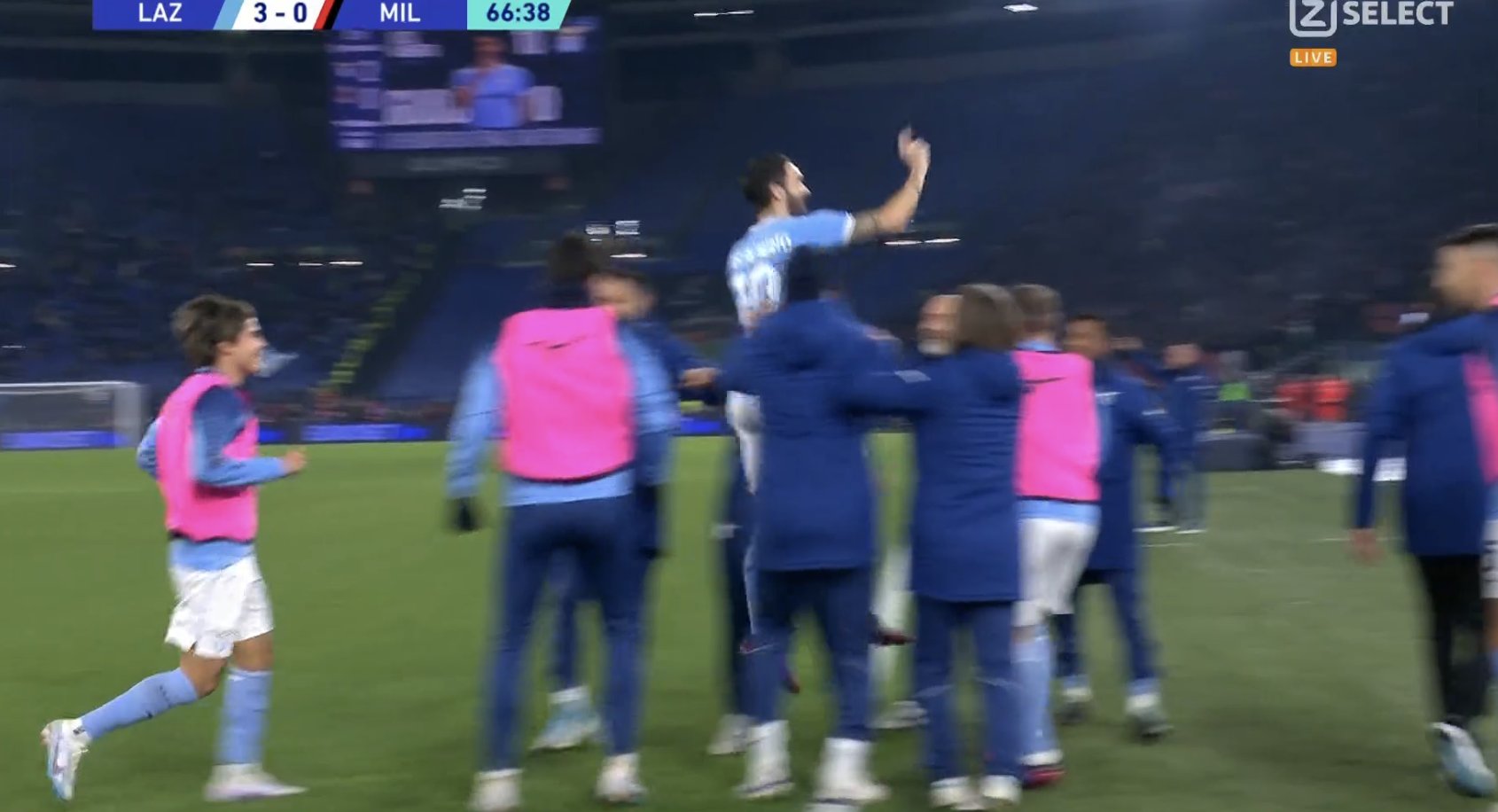 AC Milan bezradny w starciu z Lazio. Kryzys trwa, mediolańczycy sprani na kwaśne jabłko [WIDEO]