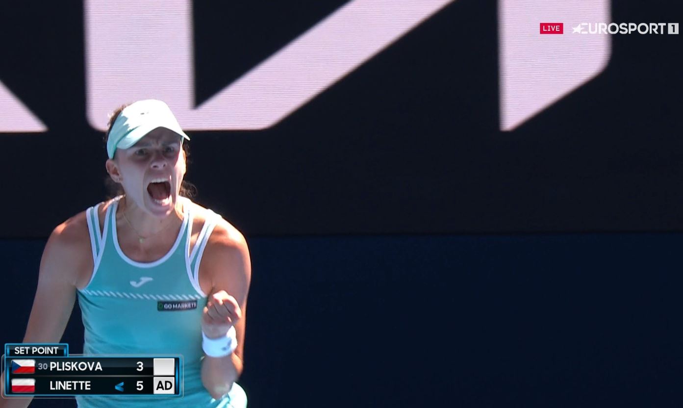Magda Linette w półfinale Australian Open! Fenomenalny mecz Polki, pokonała byłą liderkę rankingu! [WIDEO]