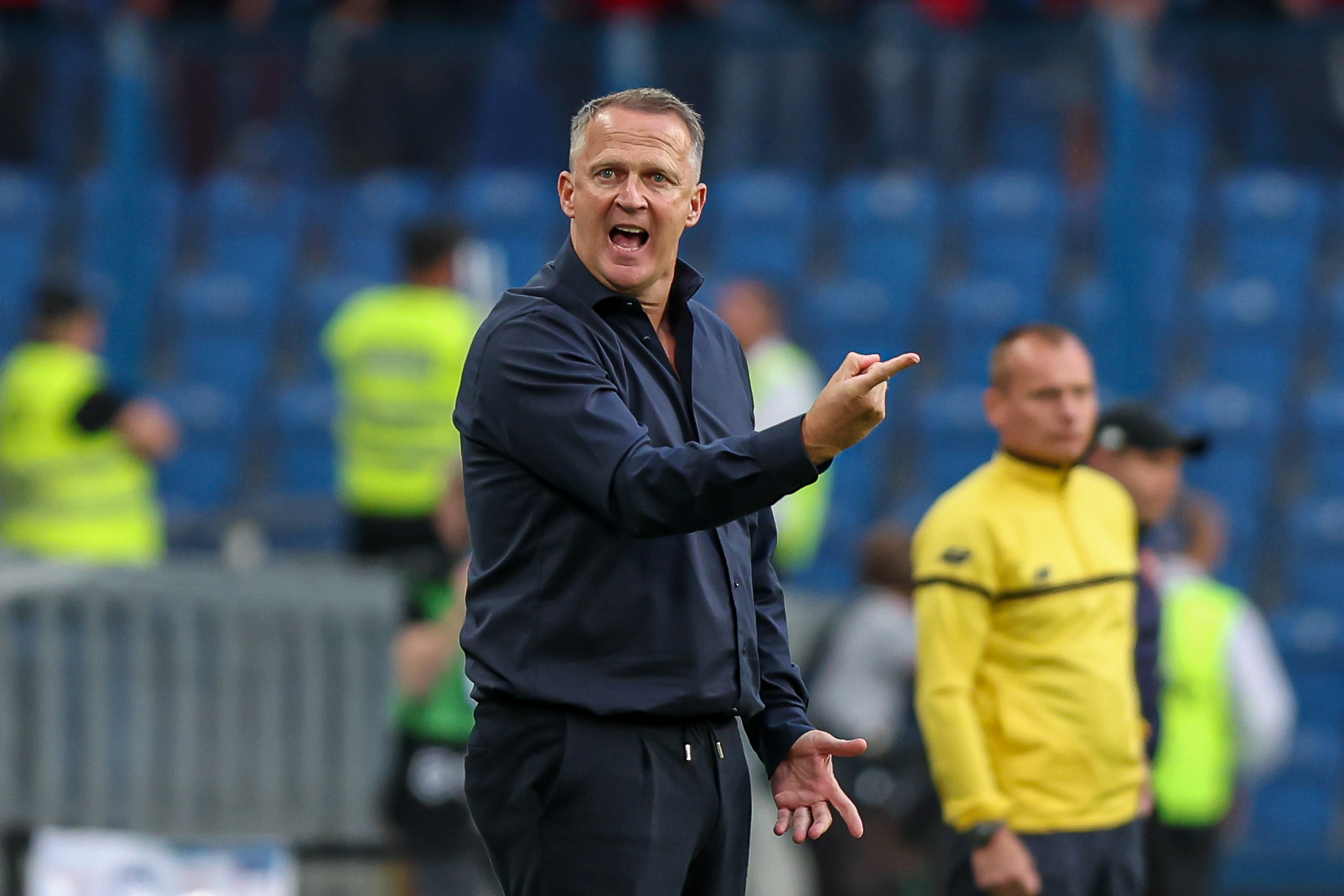 Trener Lecha Poznań, John van den Brom: Mam swoje powody, dlaczego Joao Amaral grał tak mało [NASZ WYWIAD]